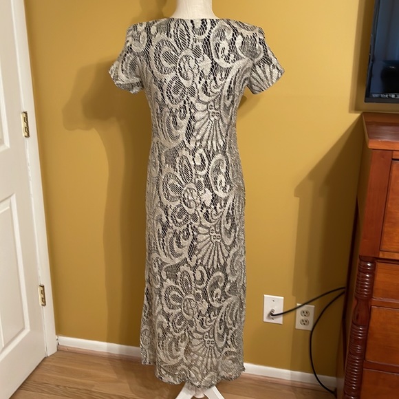 Formal Dress - Picture 2 of 5